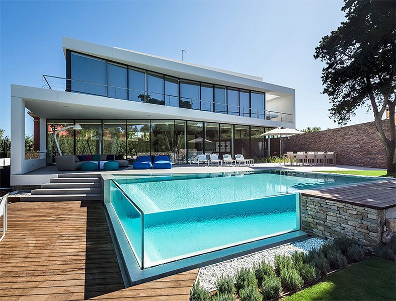 chalet marbella- transparante zwembadramen - acrylaat - poolwindows